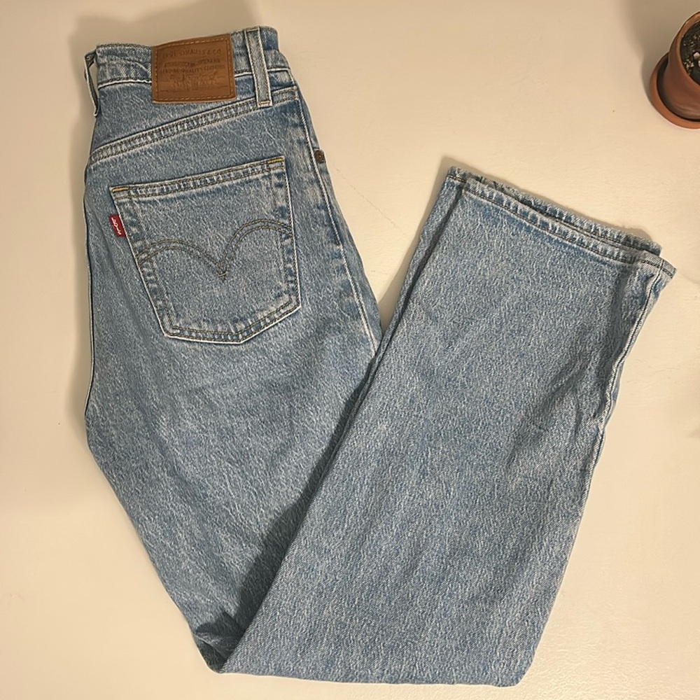 Levi’s Ribcage Straight Ankle - Size 24